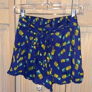 Pineapple Shorts with Tie